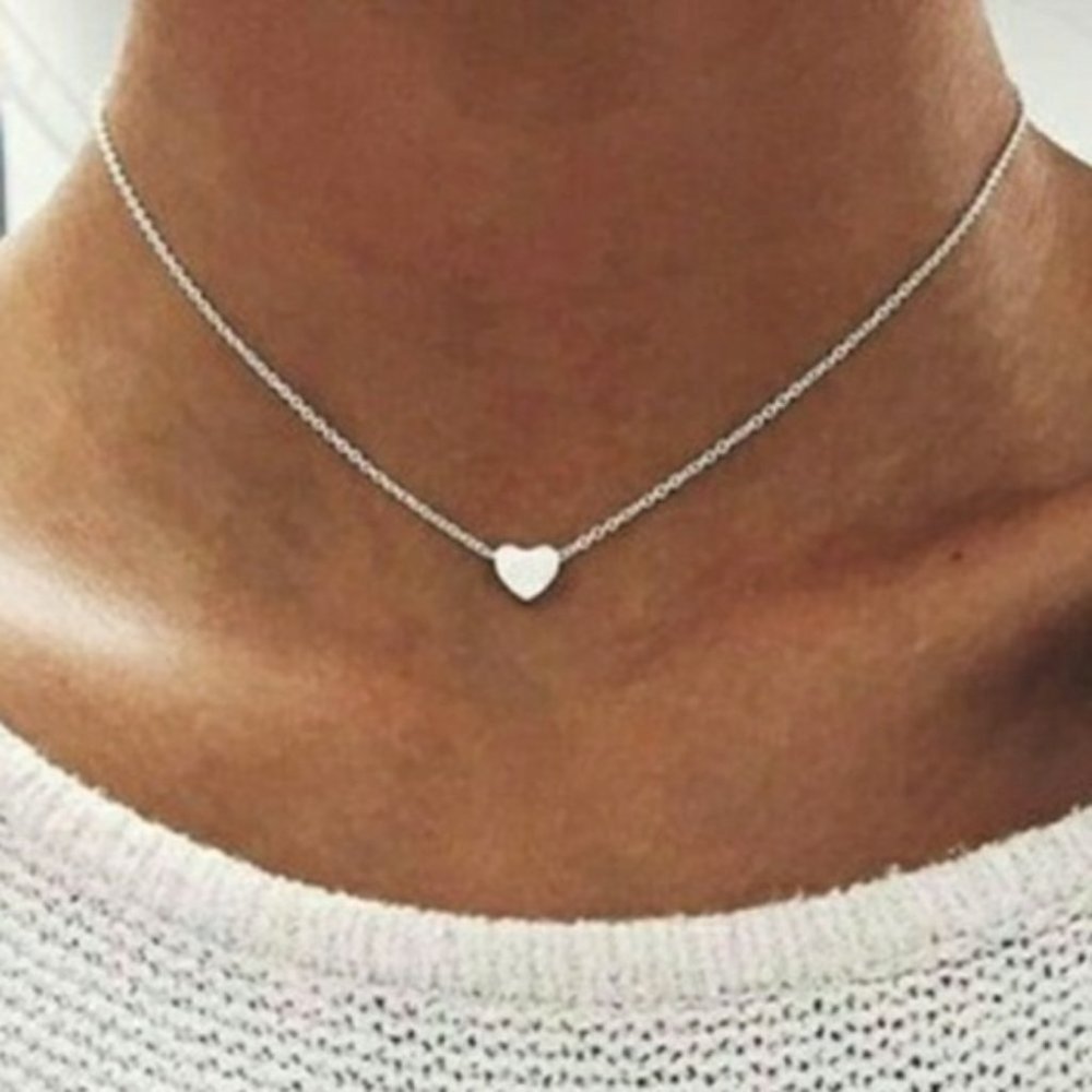 SILVER SINGLE HEARTH NECKLACE - Picture 2 of 3